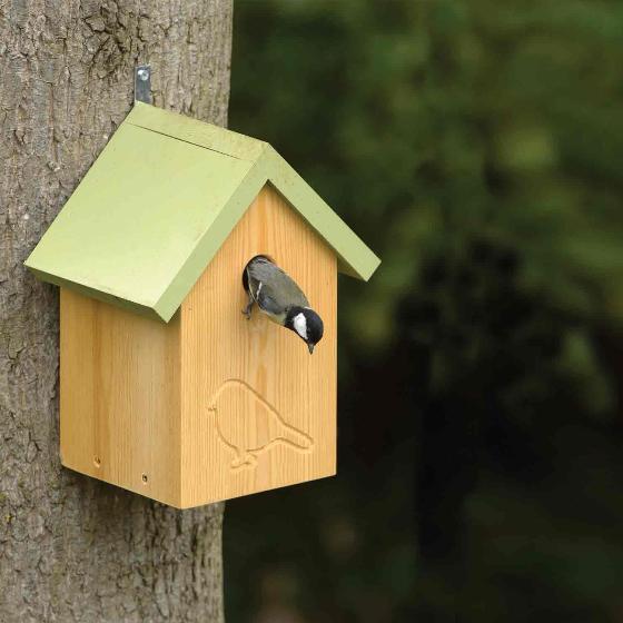 RSPB Silhouette classic apex nest box product photo front L