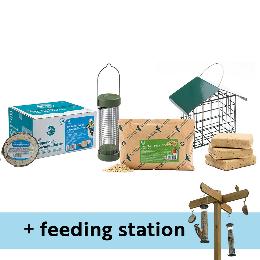 RSPB Signpost feeding station special offer pack product photo